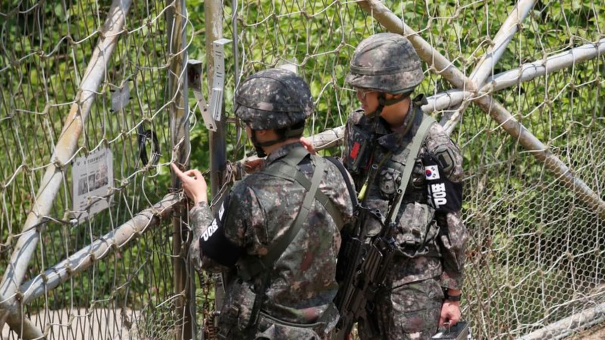 South Korea fires warning shots after North Korea soldiers briefly cross border - CNA
