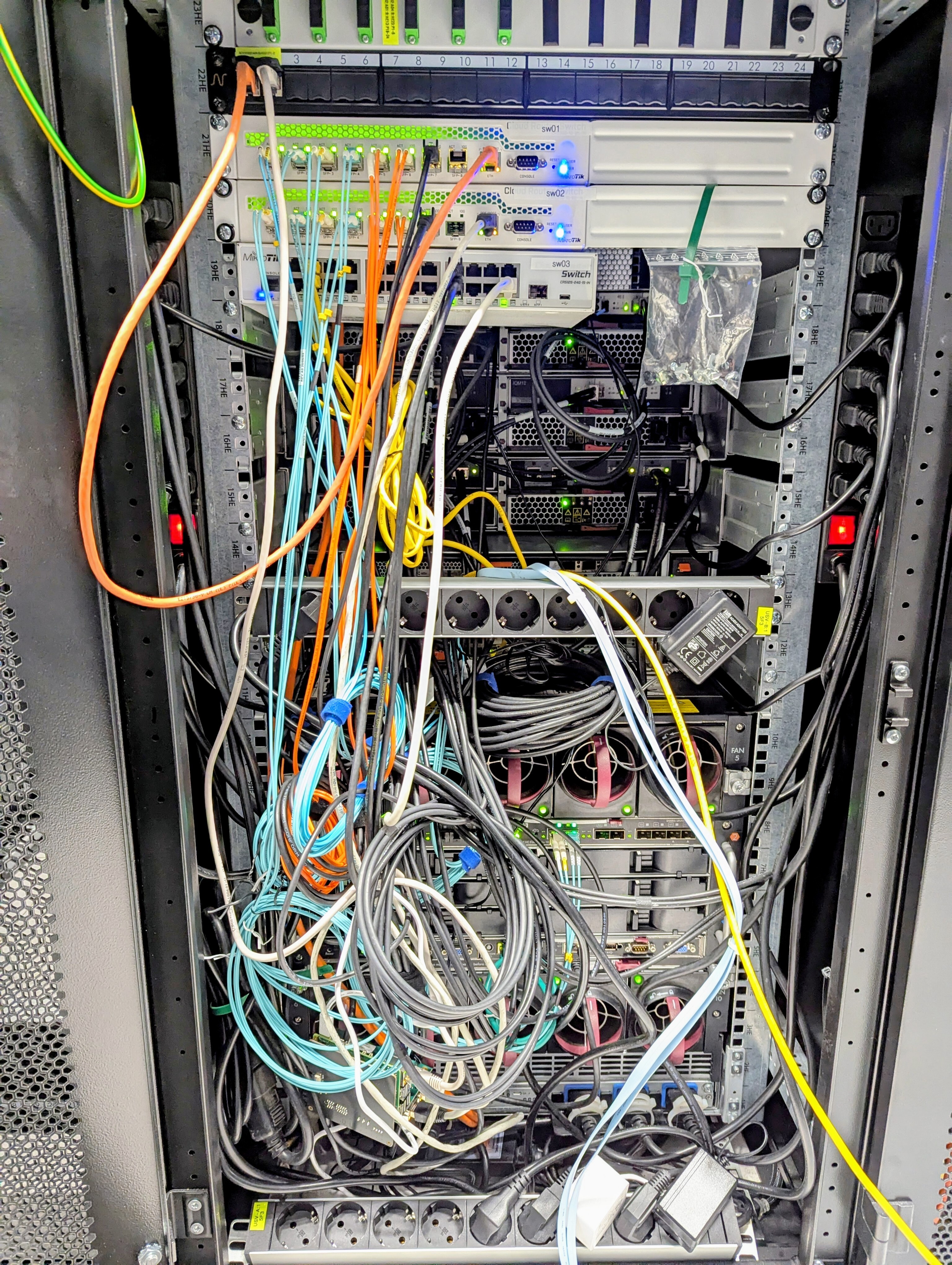 obligatory_server_photo