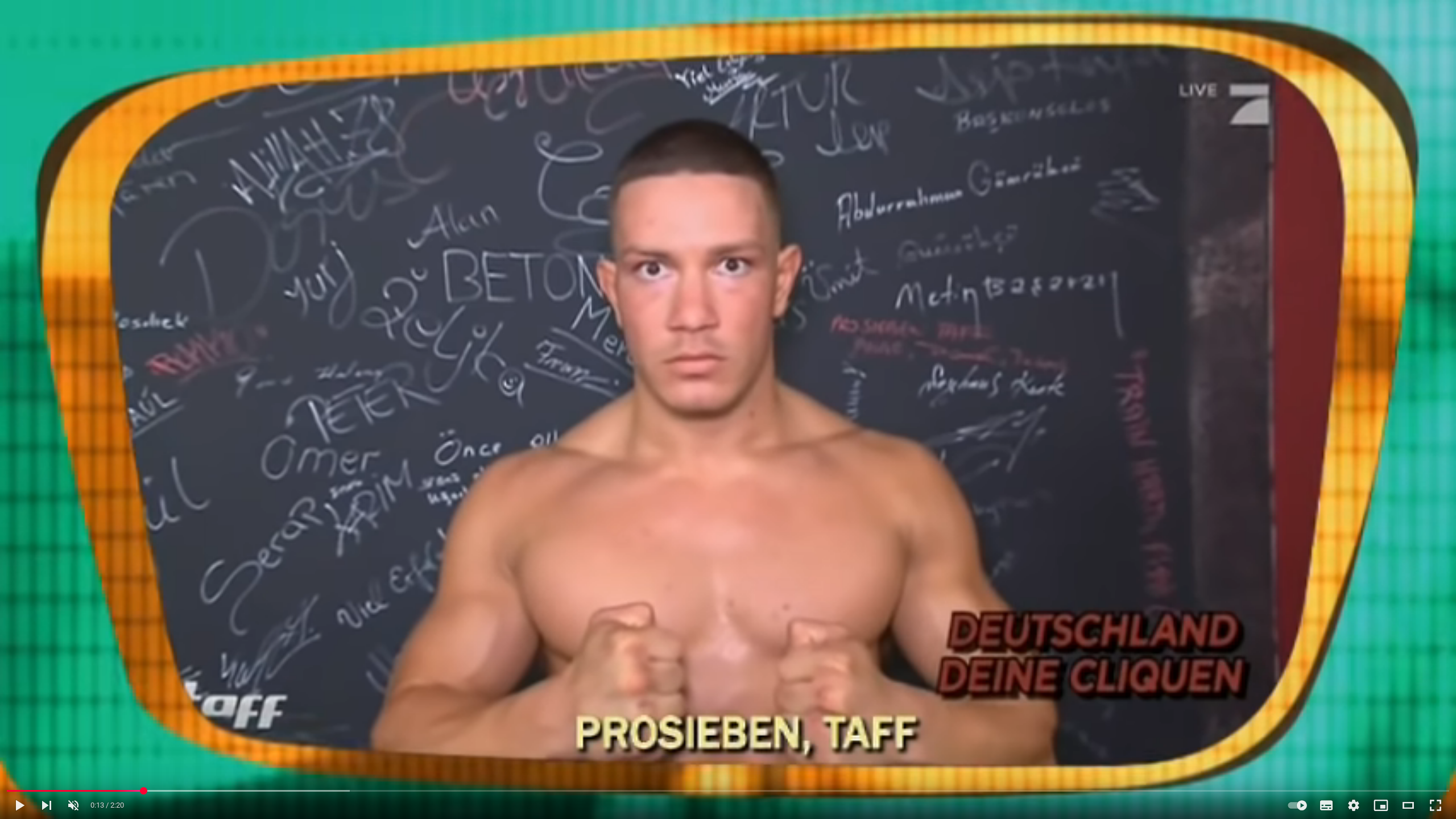 Der Bodybuilder Beton in einem Screenshot aus der TV-Sendung "TV Total"